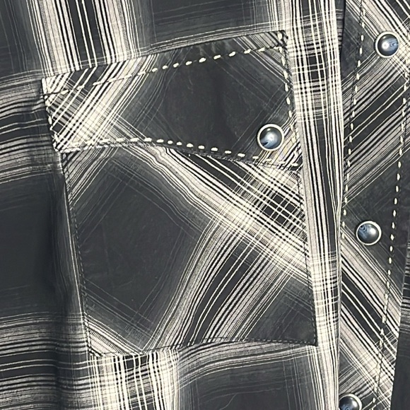 Men’s black Wrangler pearl snap long sleeve shirt with pockets L/XL - Picture 2 of 10